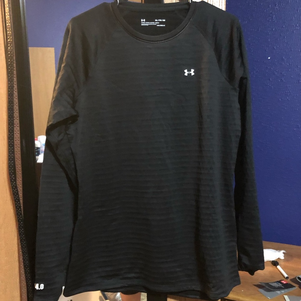 NWT‼️ Under Armour cold gear base layer top 4.0
